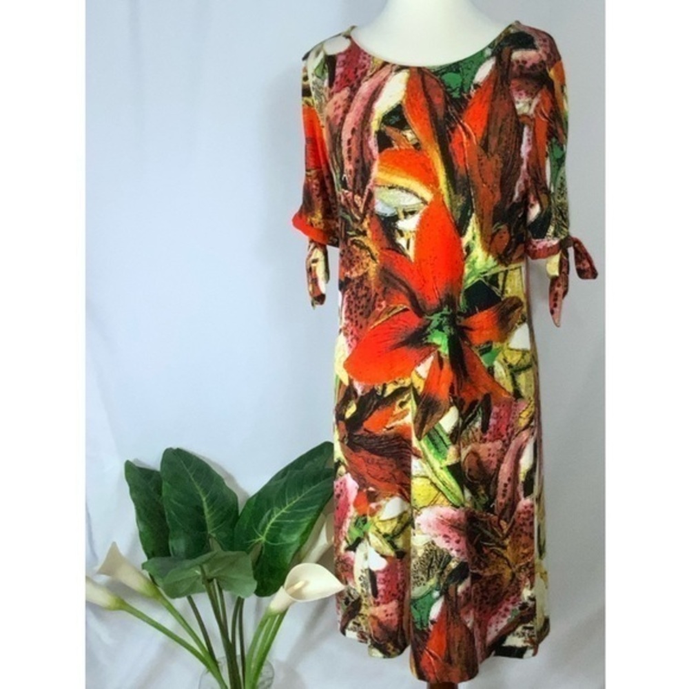 Carmen Marc Valvo Bold Multicolor Tiger Lillies Split Short Sleeve Dress L